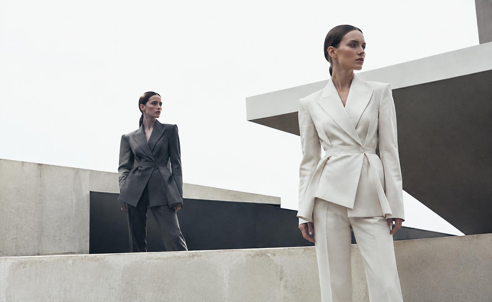 Two models in structured tailoring on a rooftop